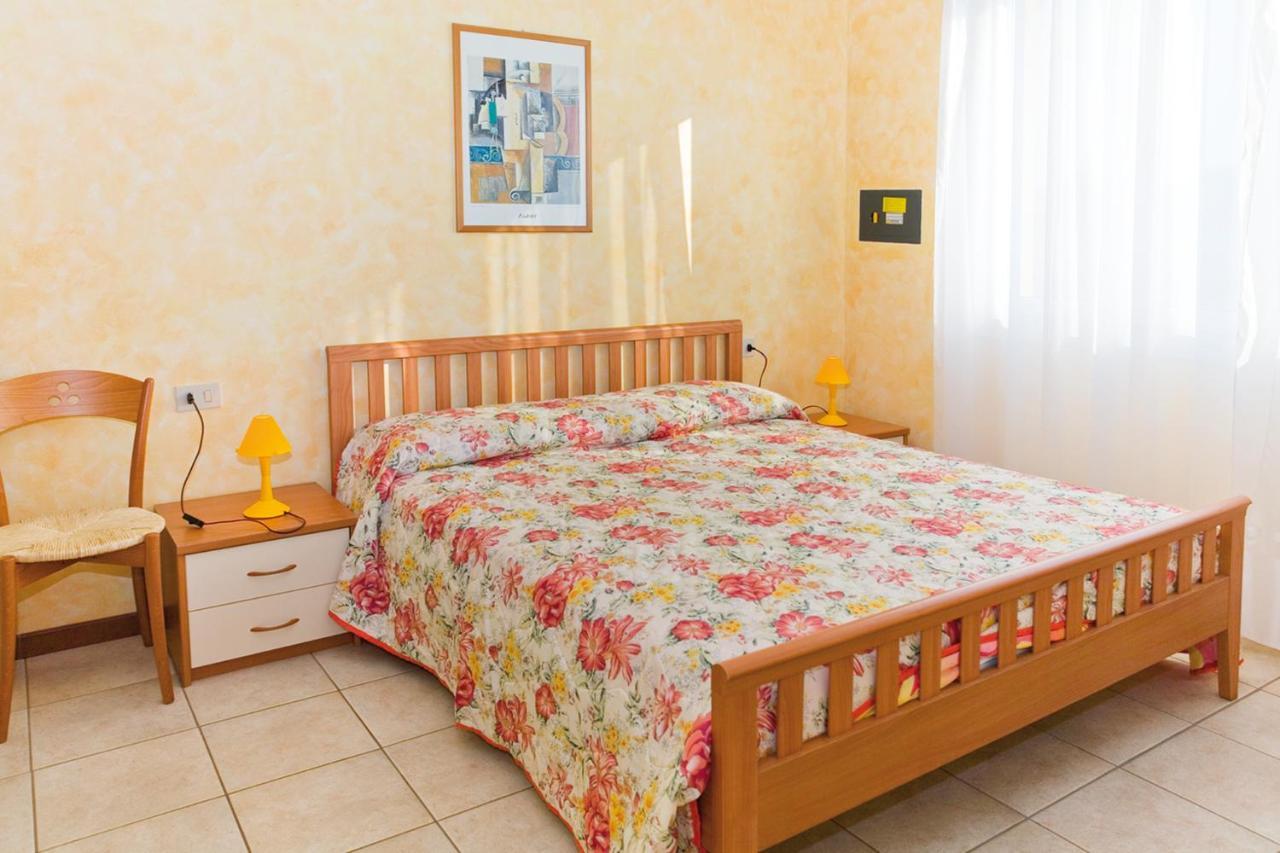 Pia Del Faro Apartment Bibione Exterior photo